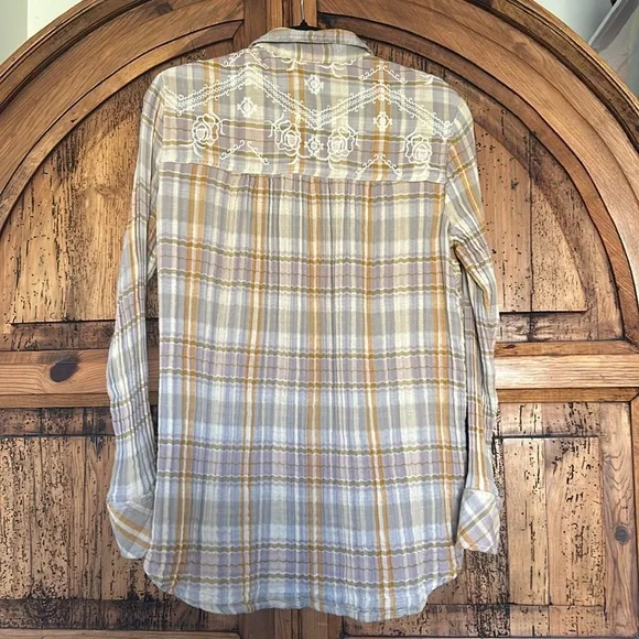 Free People Magical Plaid Button Top Blouse Shirt Yellow Floral Embroidered - Picture 9 of 12
